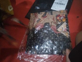 Product Review of 2. Baju Batik Couple Kemeja Gamis Poli katun Fashion Pasangan POLI KATUN Seragam Batik Sequins Muslim Wanita Sarimbit Keluarga Kondangan Dress Pesta Lebaran Motif from A**c 0