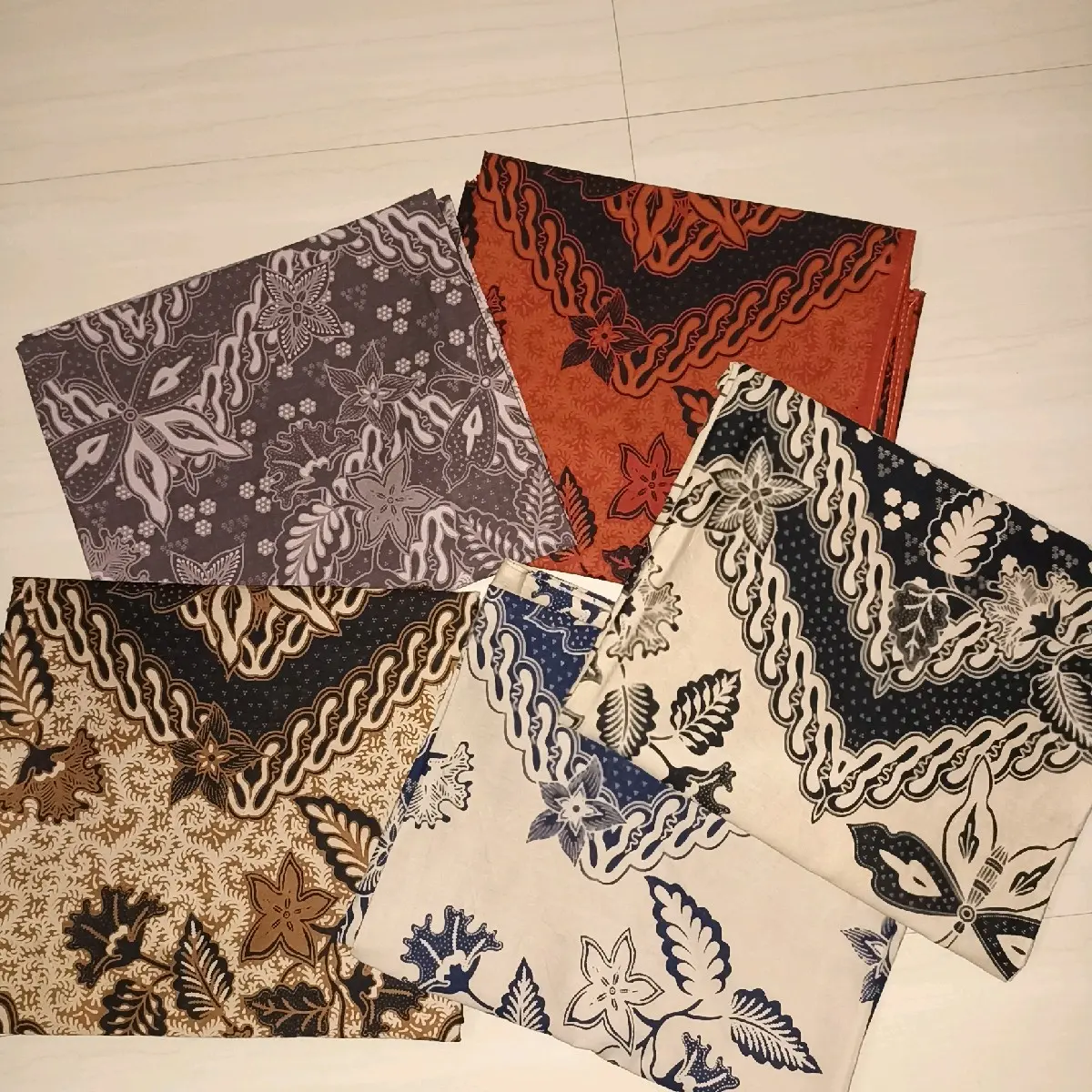 Kain Batik Motif Kembang Tresno Katun Prima Mestres Sanforise 240cm x 110cm - Hadiah