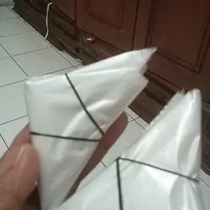 plastik segitiga/plastik kue/paping bag