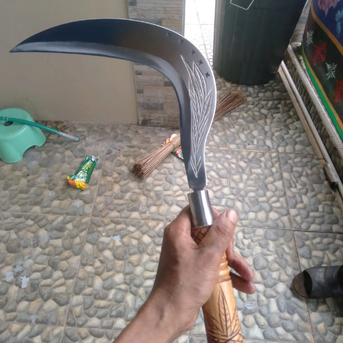 Sabit Rumput dan Ramban Ful Baja Superan Tinggal Pakai Anti Melyot