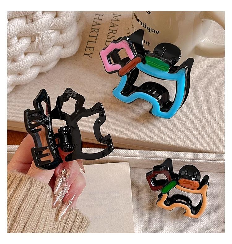 Product Introduction of Kẹp Tay Cầm Hình Chó, Thiết Kế Hoạt Hình Dễ Thương, Kẹp Tóc Tấm Thời Trang Đầu Sau Nữ, Kẹp Cá Mập Chặn Màu Lớn, Mũ Đội Đầu 19