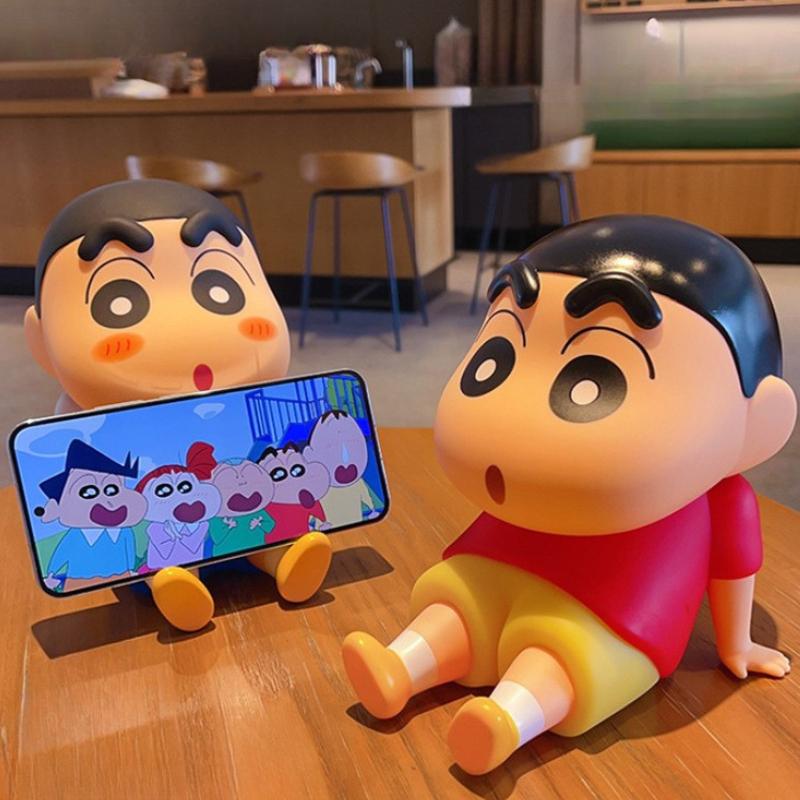 Giá Đỡ Điện Thoại Để Bàn Hình Shin-Chan Tiện Dùng Xem Video, Học Online, Trang Trí 88535