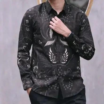 Kemeja Batik Pria Lengan Panjang Motif Saunggaling Berkualitas Tinggi dari Dinie'store - Keren Mewah 1