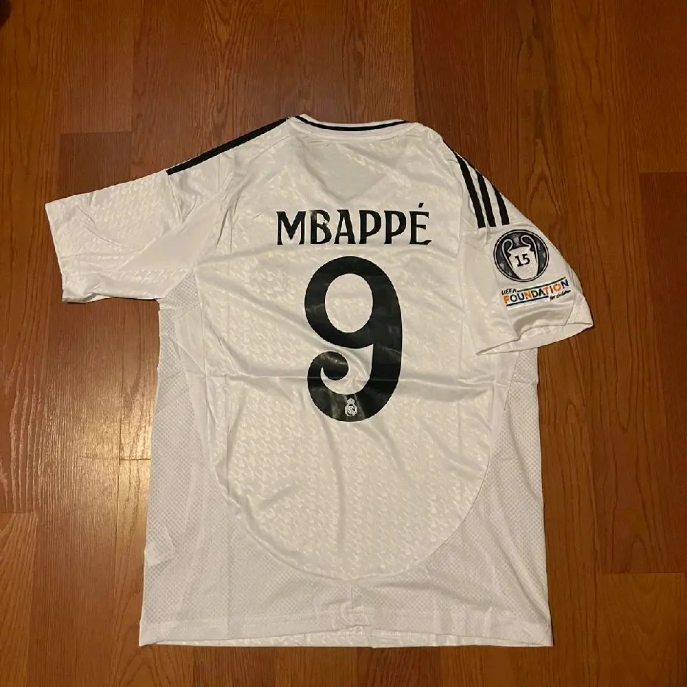 BAJU BOLA MADRIDD HOME 24/25 (FANS VERSION) BISA REQUEST NAMESET (Sport)