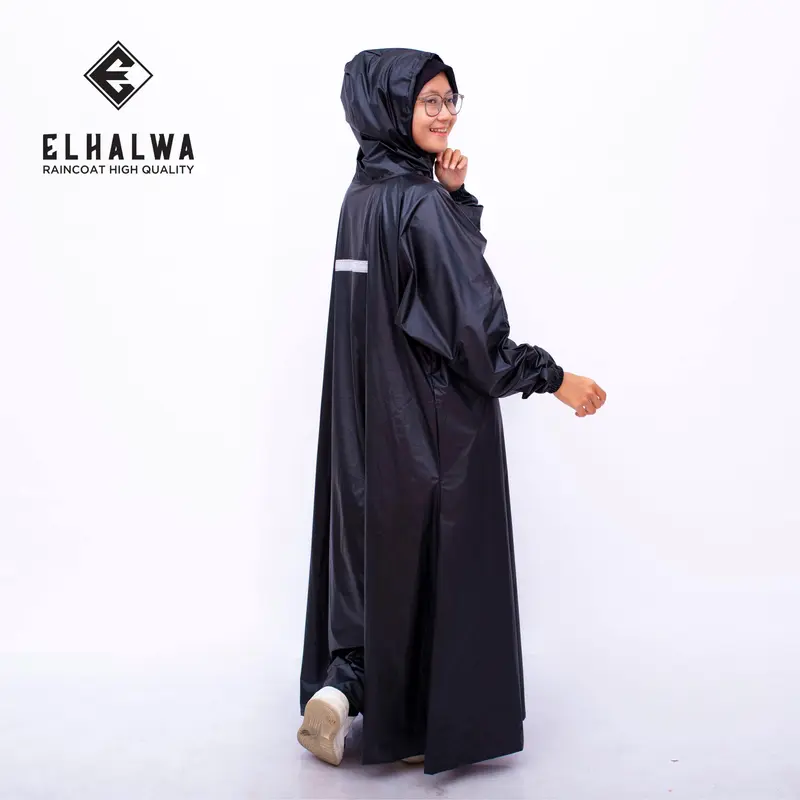 Jas Hujan Gamis Stylish syar'i Hitam Matt PVC Karet Premium Elastis Anti Rembes Kerah Tinggi By El Halwa Raincoat 3