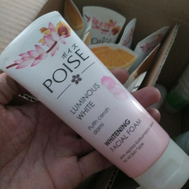 poise facial foam 100gr sabun pembersih muka 3