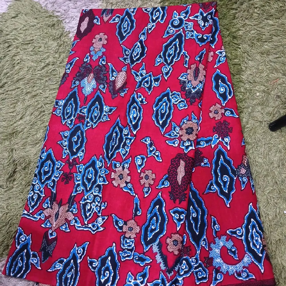 mega mendung merah biru