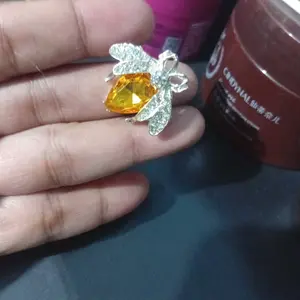 【Aylee】Bros Lebah Emas Bros Bertahtakan Kristal Paduan untuk Pakaian Pria dan Wanita Aksesoris Pakaian Bros Ikat Kepala B1189