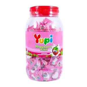 Yupi toples strawberry kiss permen Candy
