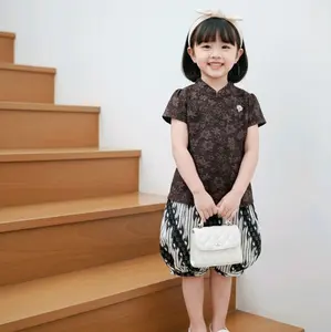 Sandang Ayu Shop Kebaya Janggan Anak Baju Anak Kebaya katun embos jaguar fukuro empuk kebaya cantik Fashion Kebaya Kondangan untuk Anak-anak dengan Desain Minimalist, kebaya viral kebaya anak usia 1 sampai 2 tahun, untuk BB  max 15kg, LD 60 cm, PB 38cm