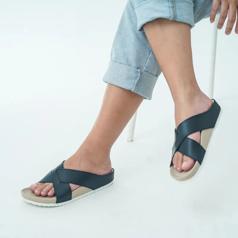 Christian Bale Jessica sendal flat wanita Casual Sandal 5