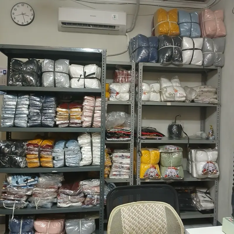 L depan belakang (LD 100-104 cm)