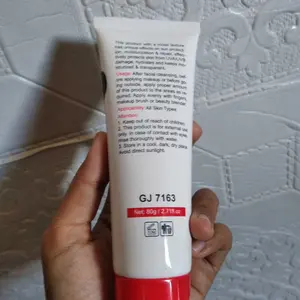 【Bpom】BUY 2 GET 1 Guanjing Kojic Acid Sunscreen Semua Jenis KulitSemua umur Body Sublock Badan Wajah Sunscreen Cream 80g Fade SpotsSun Protection Hitam Perawatan Sunblock Vitamin moisturizer MencerahkanPelembab yang tahan lama Berminyak Hyaluronic Tubuh