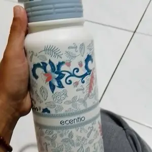 【live】ecentio Botol Minum Tumbler Stainless 304 Food Grade 800ML Termos Kopi Sedotan Anti Bocor Botol Minum Estetik untuk Kantor Rumah Travel