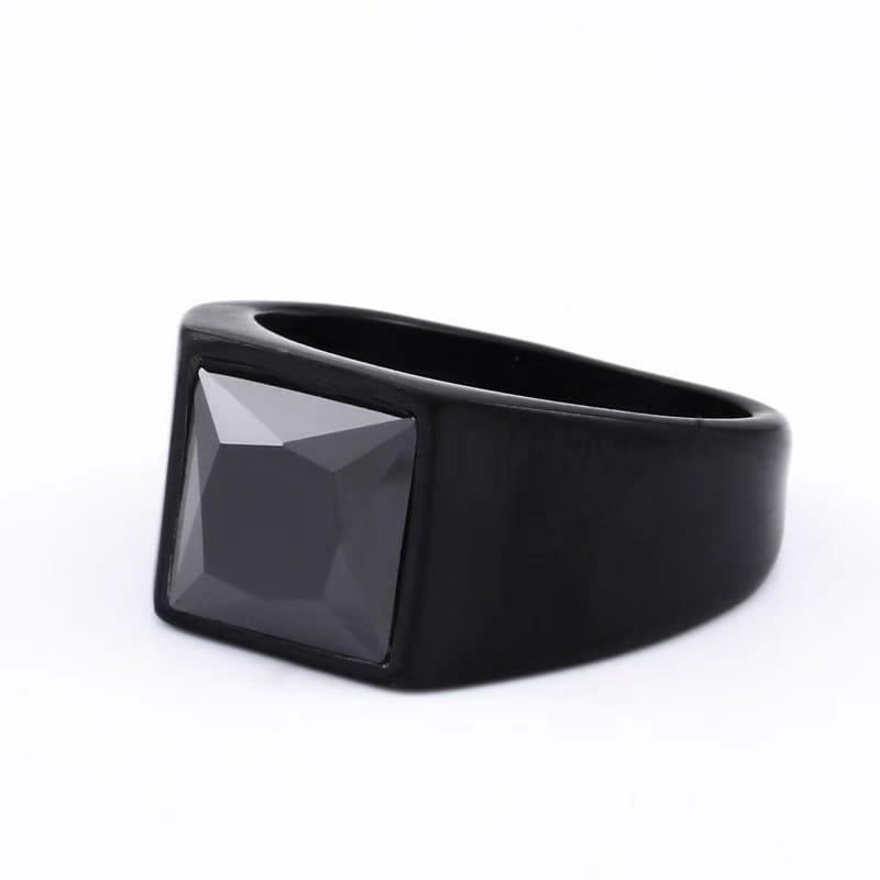 Product Introduction of Cincin Titanium Pria Terbaru Dijual Ring Hitam Silver Dan Gold Anti Luntur Bahan Stainles Stell AntikaratAnti Luntur Batu Emas Merah 22