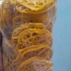 2 BUNGKUS KERUPUK MIE KUNING 500 GRAM KHAS TEGAL JAWA TENGAH Food Goreng Gurih Asin Bumbu Rempah BPOM SPP-IRT Makanan Nusantara Gurih Rempah Mentah Siap Goreng