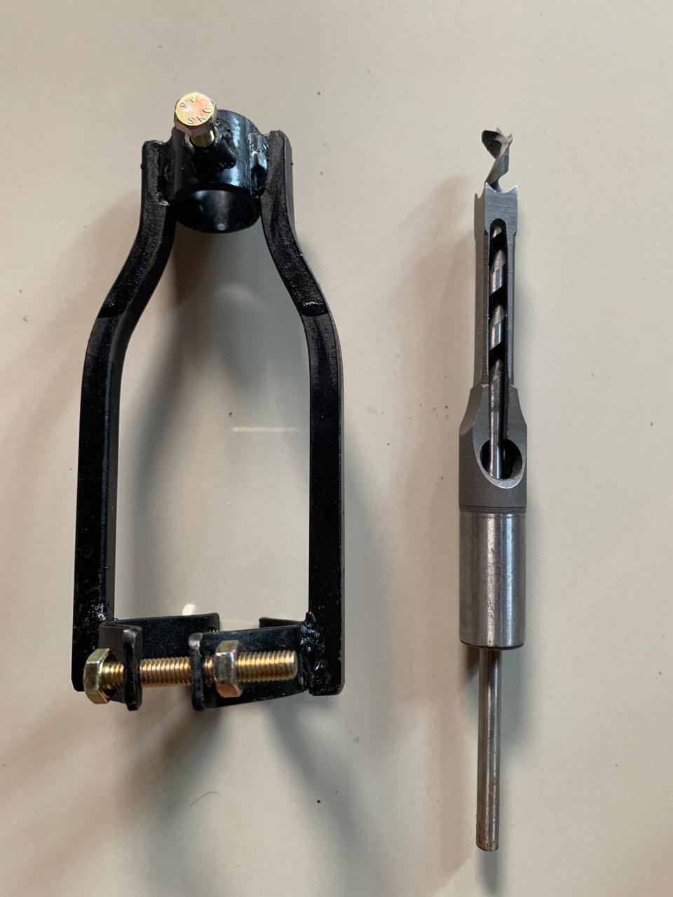 adaptor/penjepit mata bor bobok kayu(bor tanggan)