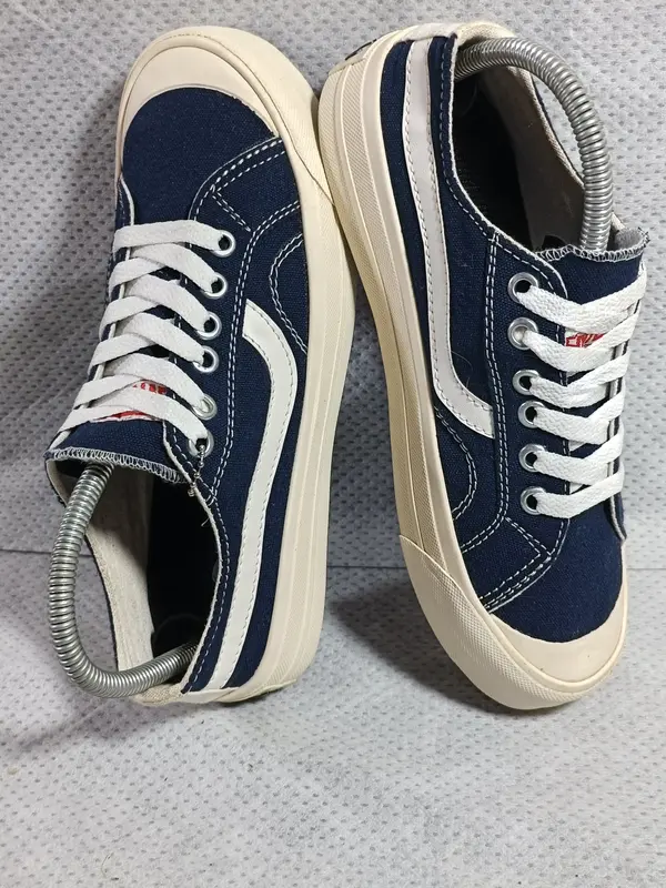 Sneakers Shoes Public Low Navy Canvas Sepatu Pria Perempuan Canvas 7