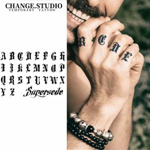 รอยสักชั่วคราว 26 ตัวอักษรภาษาอังกฤษ ติดทนนาน 15 วัน กันน้ำ กันเหงื่อ สติ๊กเกอร์รอยสัก