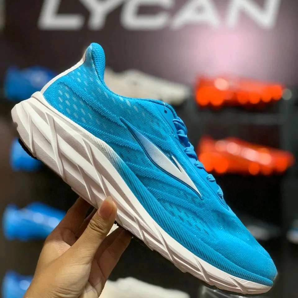 Sepatu Running Lycan Sonic
