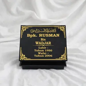 Cahaya Nisan - Batu Nisan Granit Hitam Ukuran 20x15 CM Full Dudukan