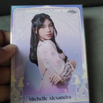 Product Review of PP Photopack 13th Anniversary Wonderland JKT48 from d**f 2