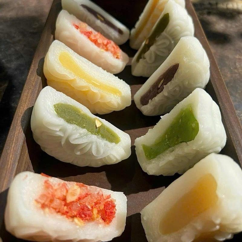 Combo 10 Bánh Dẻo bánh trung thu Thanh Dung gồm 10 bánh dẻo mix vị - Nhân Đậu Xanh - Khoai Môn - Thập Cẩm 180G - TẶNG 1 bánh nướng thập cẩm