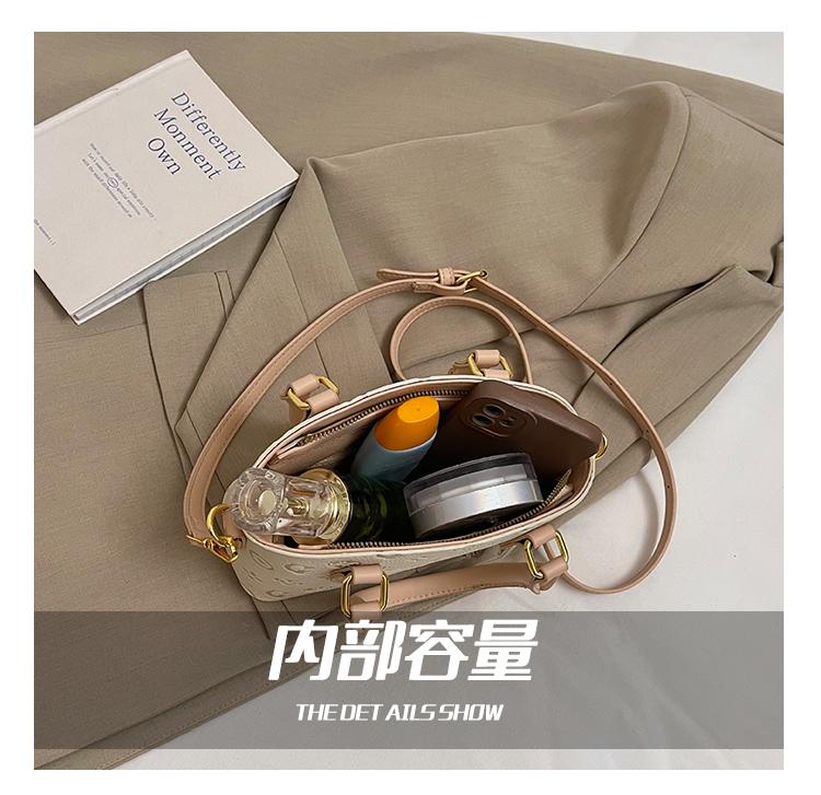 Product Introduction of Túi Bucket Mang Theo, Phong Cách Hàn Quốc, Thiết Kế Cô Gái Dễ Thương, Hàng Mới Về Năm 2025, In Hình Gấu Hoạt Hình, Túi Đeo Vai, Túi Đeo Chéo Cao Cấp 8