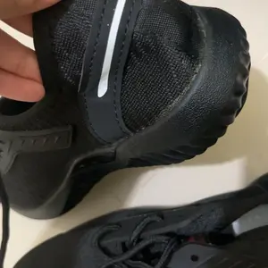 GenGeGo  Sepatu keselamatan, sepatu perlindungan pekerjaan, anti menghancurkan dan anti penerbangan sepatu listrik terpisah ringan untuk listrik, sepatu keselamatan konstruksi