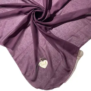 manara dailywear,hijab polos,bahan polycaton premium,lembut,gampang di bentuk,mudah di setrika,dan teksturnya ringan,udah gitu hijabnya wangi banget