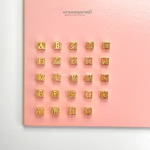 Liontin Huruf Gelang Nama Kecil Inisial Rosegold Kotak Charm Gold Simple