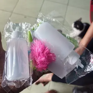 Dot Polos Susu Kucing Kitten Adult Botol Minum Hewan Peliharaan