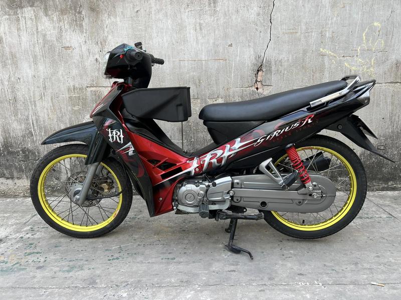  Dàn áo xe Sirius 110 50cc Đỏ đen Nhựa ABS cao cấp Tặng Tem PVC 3 lớp. -   Note: Ae cần mẫu theo yêu cầu vui lòng nhắn tin cho shop   