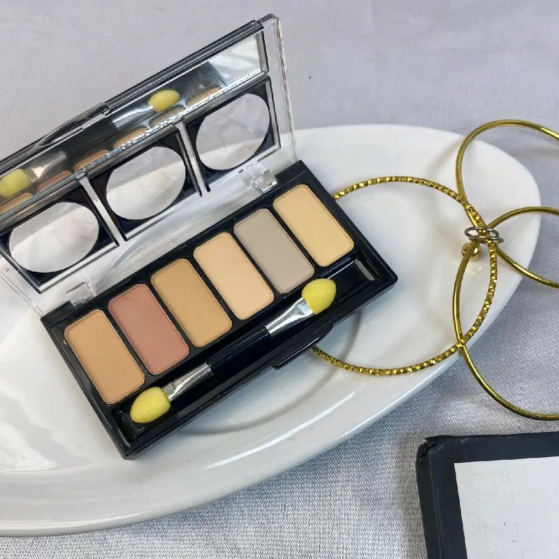 EYESHADOW & HIGHLIGHTER Glamour Wajah Mempercantik 2