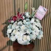 Gambar Rangkaian Bunga Lily Bunga Meja Bunga Lily mix Mawar Table Flower Fresh Casablanka Bunga Lily Bunga Mawar Bunga Gerbera dari Gaby Bella Florist Kota Administrasi Jakarta Selatan 5 Tokopedia
