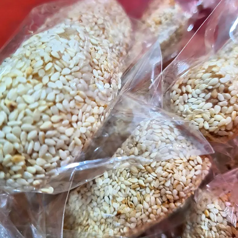 cemilan bola mancho wijen jadul cocok buat teman teh dan ngopi pokki Karamel Food Snack Jajanan 2