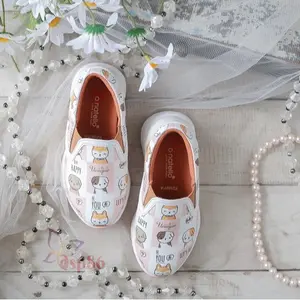 Donatello Sepatu Slip On Anak Perempuan Printing Karakter Size 26-35 YD 11011 Putih Pink