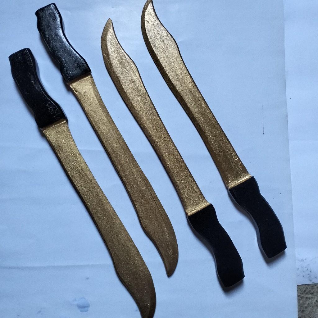 Mandau Kayu Miniatur Alat Untuk Latihan Olahraga Silat Beladiri Boxing