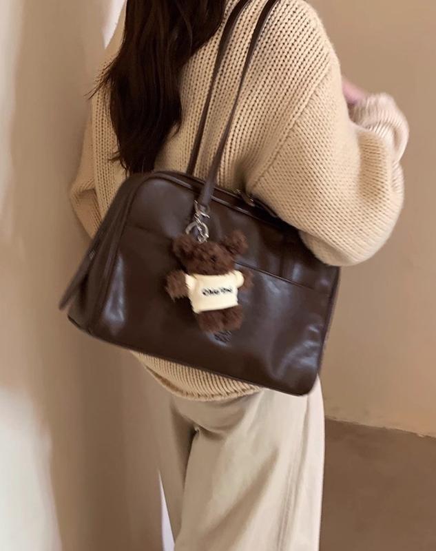 Tas Bergaya Retro dengan Kualitas Terbaik, Gantungan Beruang Tambahan 1