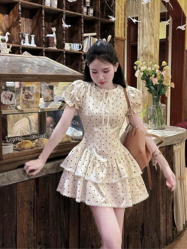 Váy Nữ Tiểu Thư Tay Bồng Cổ Tròn Hoạ Tiết Chấm Bi Chân Váy Tầng Bồng Xoè Phối Ren Chất Liệu Đũi Mềm Mại MS316