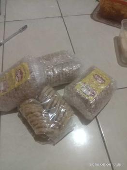 Product Review of 1 kg Rengginang Paket 4pcs Food rengginang  terasi mentah from D**a 0