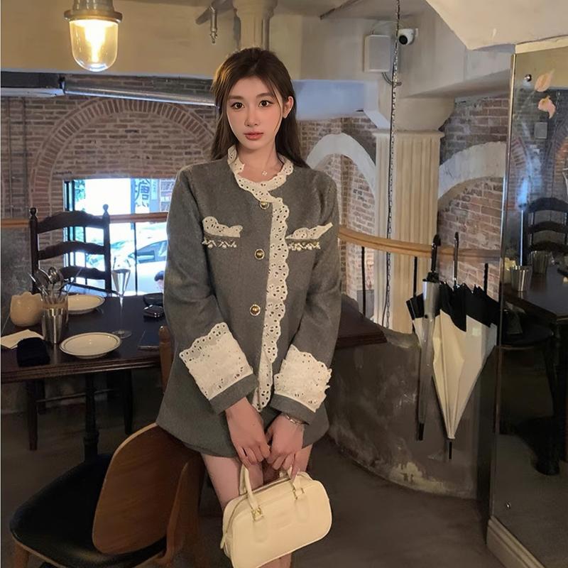 (KÈM MŨ) Kozoda Áo khoác nữ AK123 chất dạ ép lông cừu họa tiết mix ren tiểu thư form rộng dài tay phong cách Hàn Quốc cho thu đông