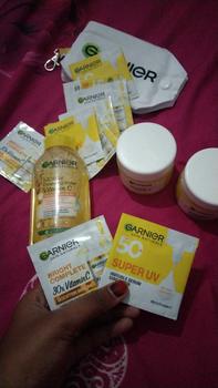 Product Review of [FREE 6X SERUM] Paket Hemat Brightening - Glowing ISI 2 ISI 3 - Brightening - Krim Pagi Malam – Bundle – Serum Vitamin C - Moisturizer from ♡**♡ 1