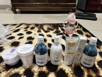 Product Review of ISWHITE Perfect Glowing Body Protection Complete Package-Paket Cerah Glowing Maksimal Sebadan | Mencerahkan Kulit Hingga Ke Sela Tergelap | Halal BPOM from D**a 2