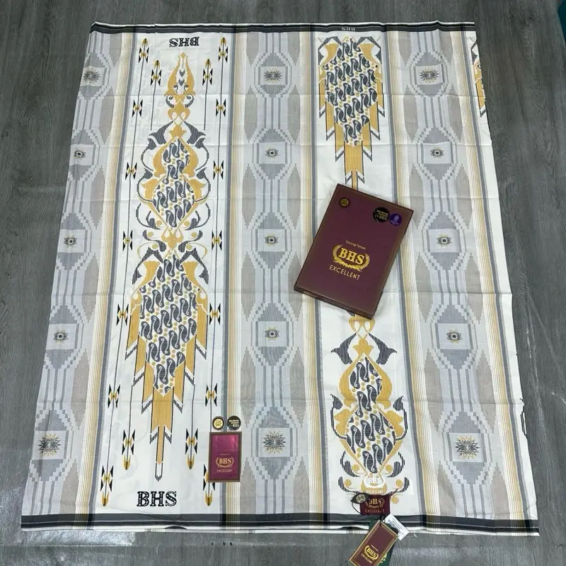 Sarung BHS Khusus Putih Excellent Gold JGQ JGP JGH JGF SGF SCA New By Mekkah Madinah Sarung BHS Khusus Putih Excellent Gold JGQ JGP JGH JGF SGF SCA New By Mekkah Madinah