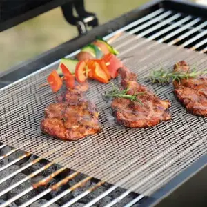 Alas Panggang BBQ Grilling Mats Grid Shape 30x40cm Kitchenware Wadah Pemanggang Anti Lengket dan Mudah Digunakan