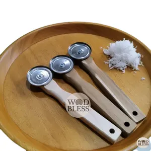 Wood Bless Kerok Kelapa Muda Bahan Premium - Mata Pisau Baja Tahan Karat & Gagang Kayu Ergonomis - Solusi Mudah untuk Santan Segar dan Kelapa Parut Alat