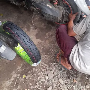 (TUBELESS METIK R-14) Ban Motor Matic Tubeless Ukuran 80/90-14 Depan dan 90/90-14 Belakang