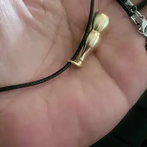 kalung Liontin Batu Mustik0 Merah Delima Bentuk Puli Labu Kuningan Anti Karat bonus tali kalung