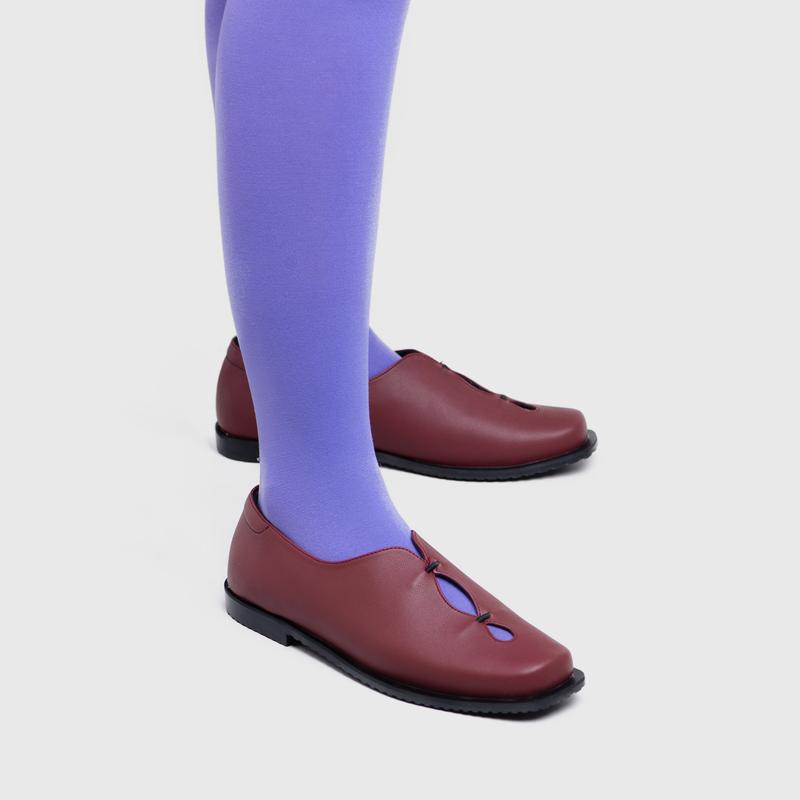 Adorableprojects - Yashica Flat Shoes Maroon 5
